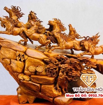 Kích Thước Và Chất Liệu Tượng Ngựa Phong Thủy: Lựa Chọn Sao Cho Phù Hợp Với Không Gian Và Mệnh Của Gia Chủ
