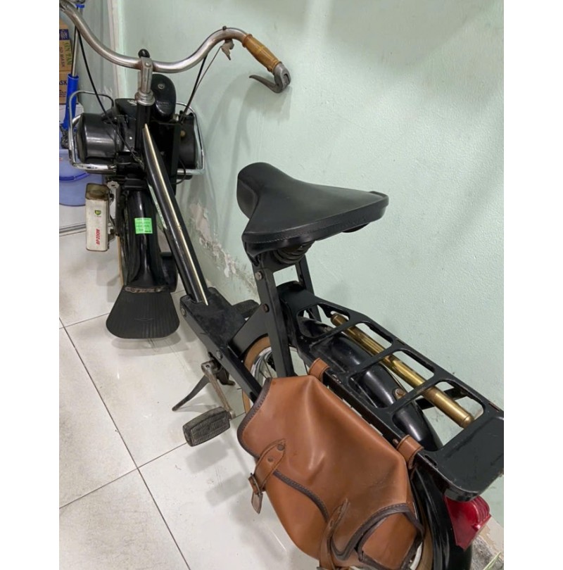 xe-dap-may-velosolex-cu-xua-gia-re-01.jpg