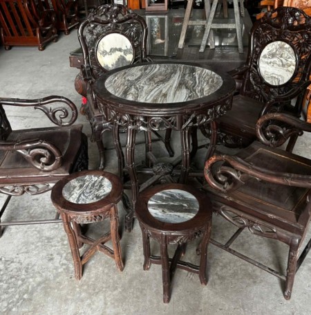 Bộ Bàn Ghế Guộc Nho Gỗ Trắc: Đẳng Cấp Sang Trọng, Giá Rẻ