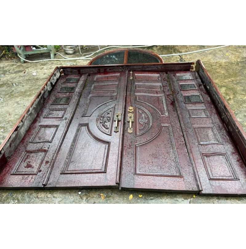 Bộ Cửa 4 Cánh Gỗ Căm Xẻ Chạm Khắc Đẹp  