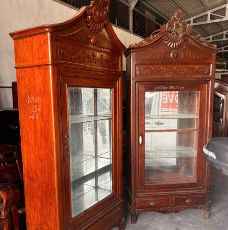 Cặp Tủ Trưng Bày Xưa Gỗ Giả Tỵ – Vẻ Đẹp Hoài Cổ, Nâng Tầm Không Gian Sống