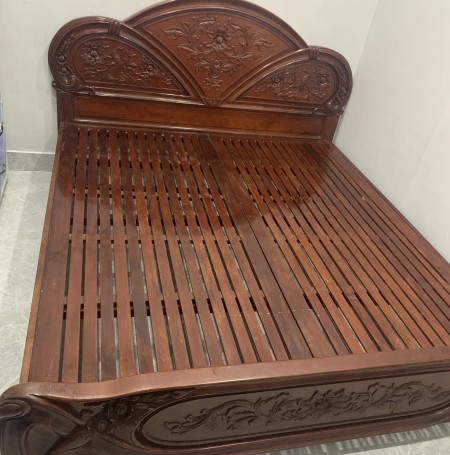 Giường ngủ gỗ gõ đỏ cao cấp – Thu mua giường ngủ gỗ cũ