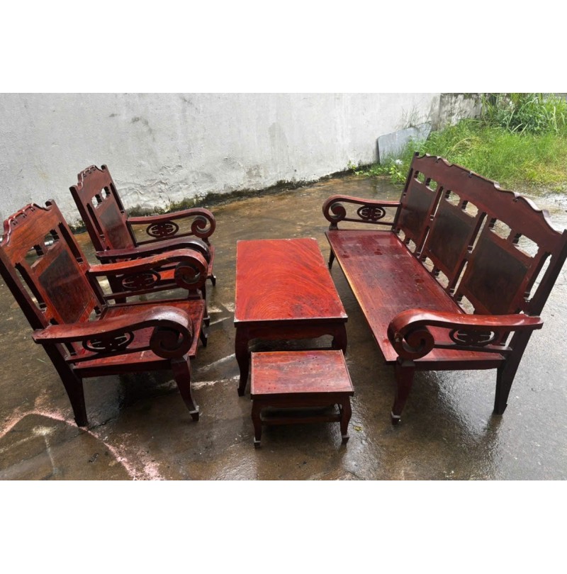 Salon tay cuốn gỗ cẩm lai thanh lý giá rẻ 