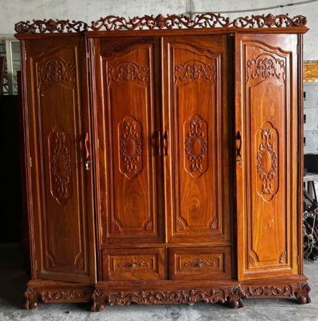 Tủ Quần Áo Gỗ Gõ Đỏ 4 Cánh Mẫu Hoàng Gia: Đẳng Cấp Thượng Lưu Cho Phòng Ngủ